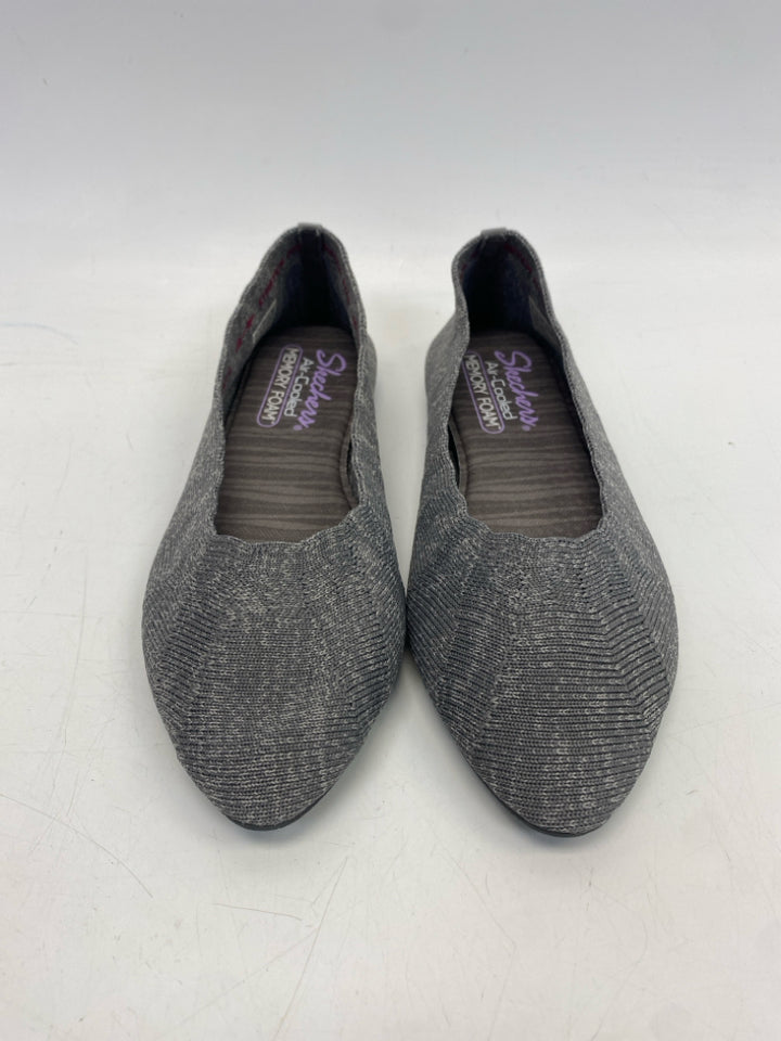 NWOT Skechers  Size 7 Gray Flats