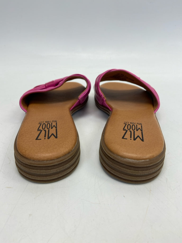 Size 39 Fuchsia Sandals