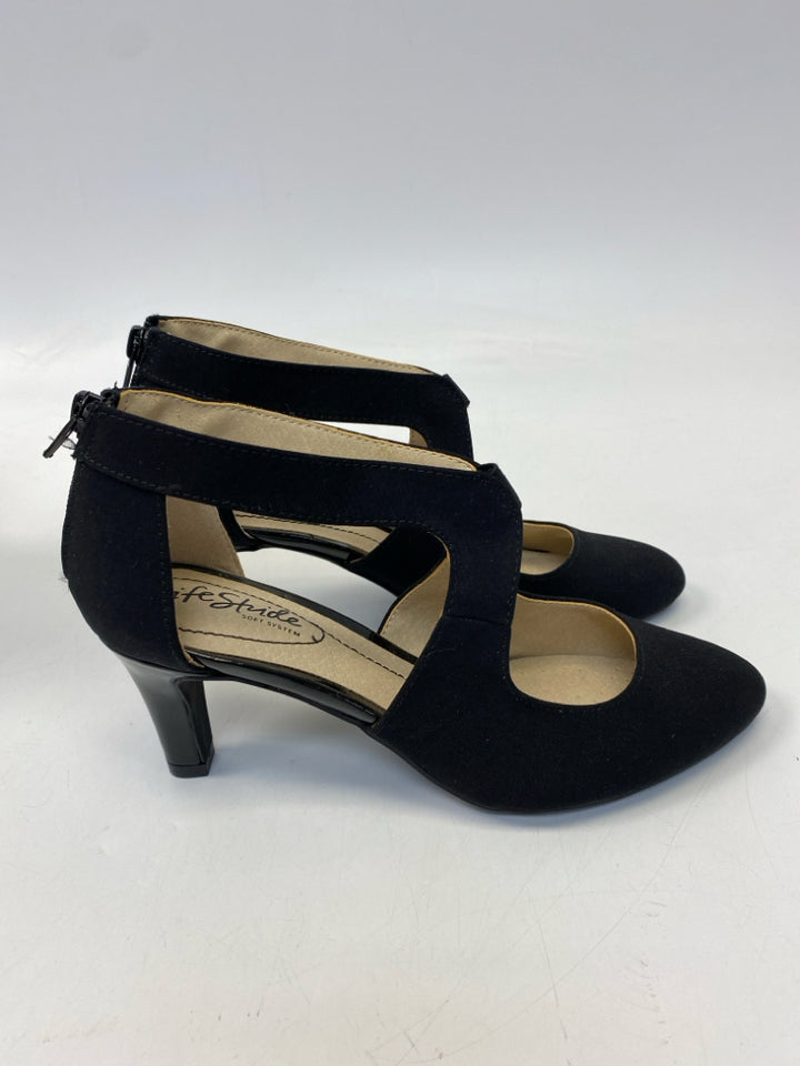 Life Stride  Size 6.5 Black Zipper Heels