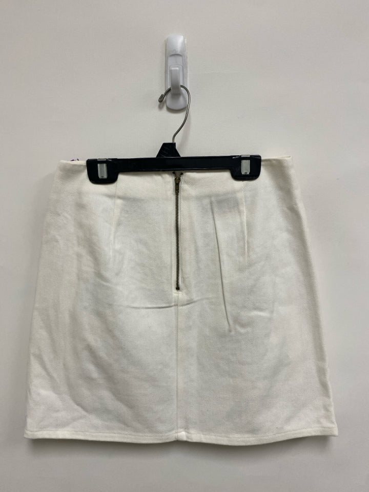 NWT Mi ami Size XS White Orange/Blue Embroidered Denim Ladies Skirt