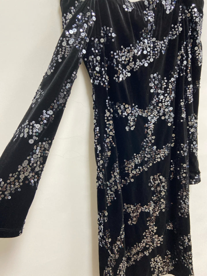 Eliza J Size 4 Black Sequins Long Sleeve Ladies Dress