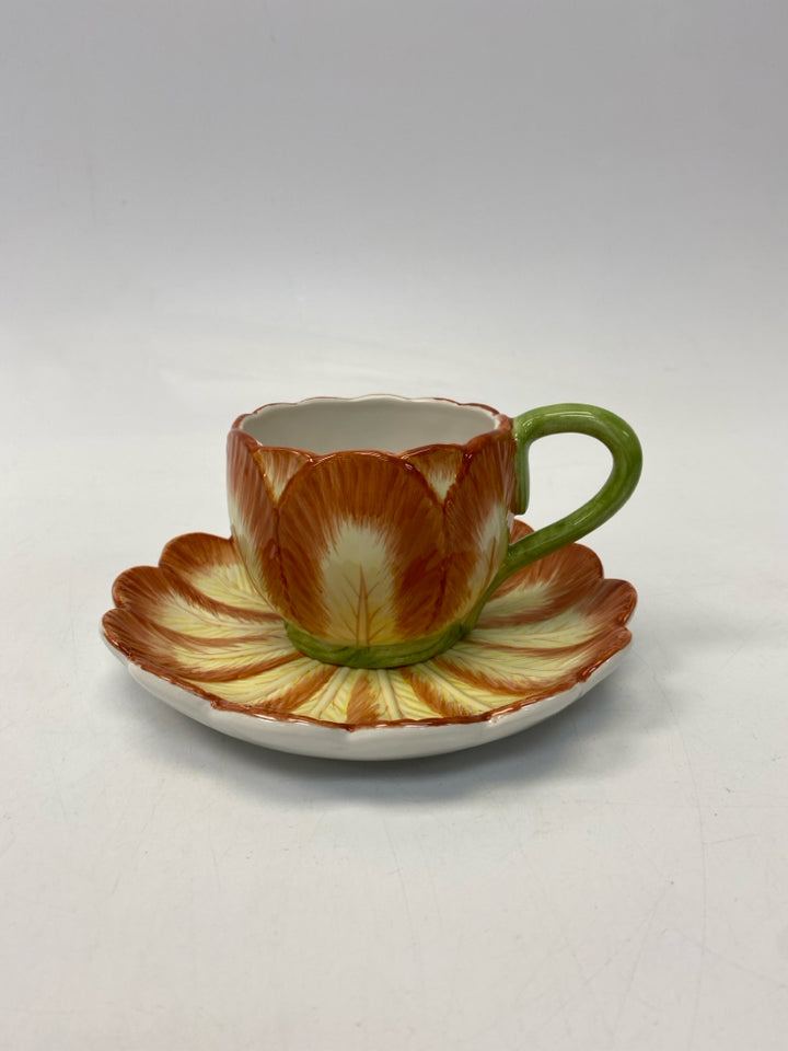 Mottahedeh Assorted Flowers Ceramic Cup/Saucer