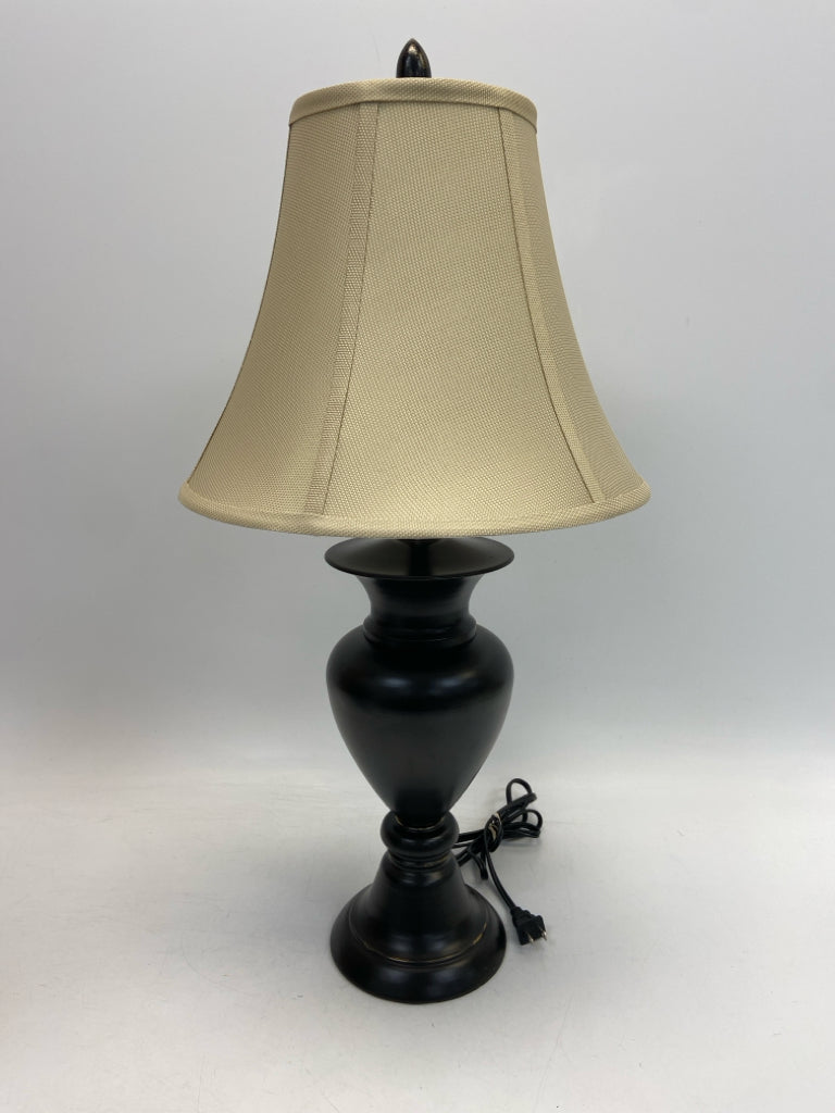 Black Cream Lamp