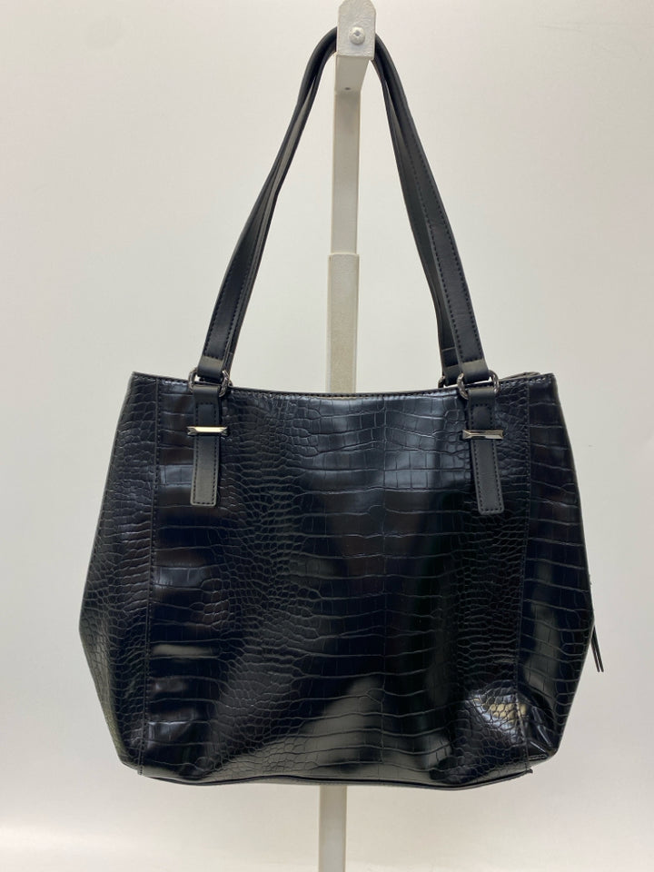 Simply Vera Black Embossed Handbag