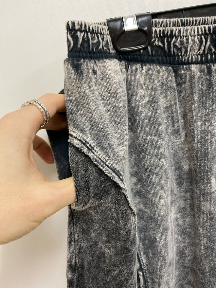 Size S Faded Charcoal Pull-on Ladies Pants