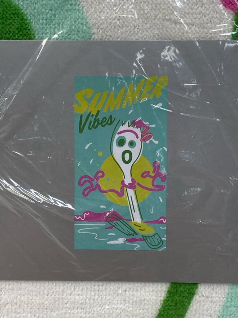 NEW/PKG Disney Green/White Pink/Yellow Toy Story Beach Towel