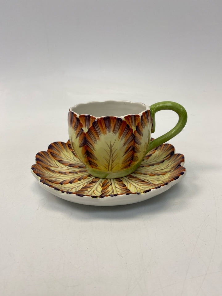 Mottahedeh Assorted Flowers Ceramic Cup/Saucer