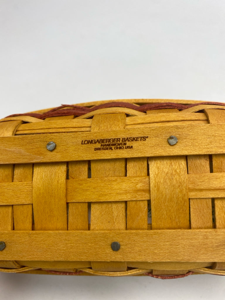 NWOT Longaberger 2009 Collector Club May Series Tulip Basket