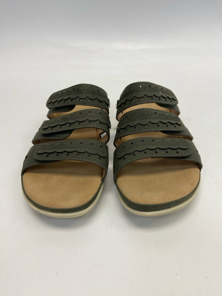 Taryn Rose  Size 9.5 Dark Olive Sandals