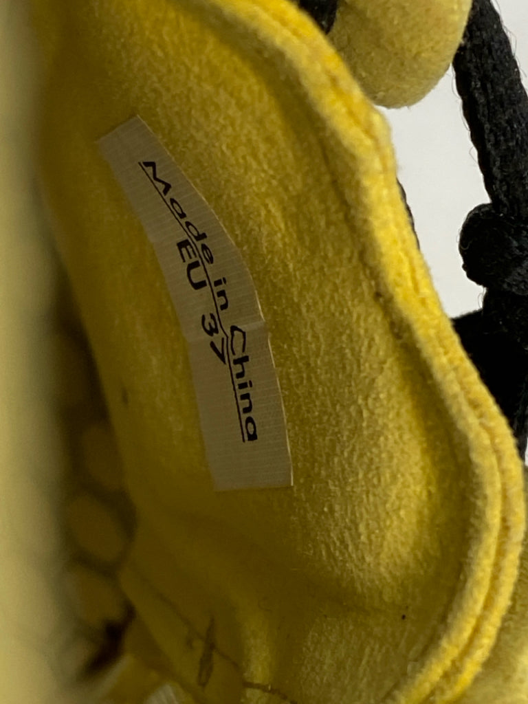 Size 37 Yellow Lace-up Sneakers